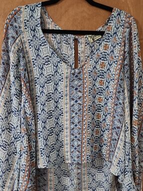 Show Me Your MUMU Size S  Blue and White Printed Boho Blouse with Orange Accent